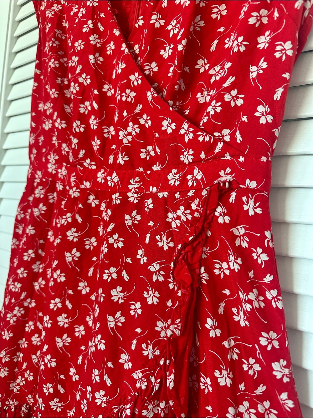 J. Crew Mercantille 100% Viscose Red Floral Cap-Sleeve Wrap Mini Dress size 2 - Picture 5 of 16
